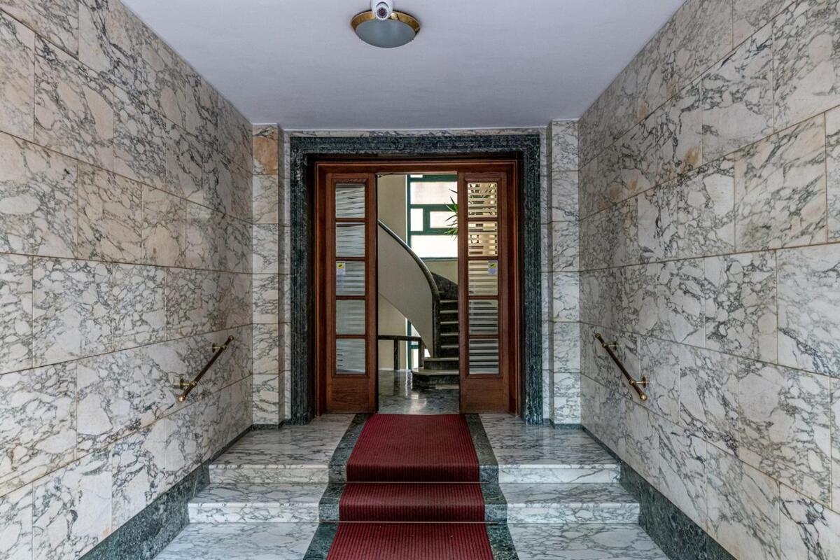 - 6 Posti Letto E 2 Bagni A 4 Fermate Dal Colosseo Roma